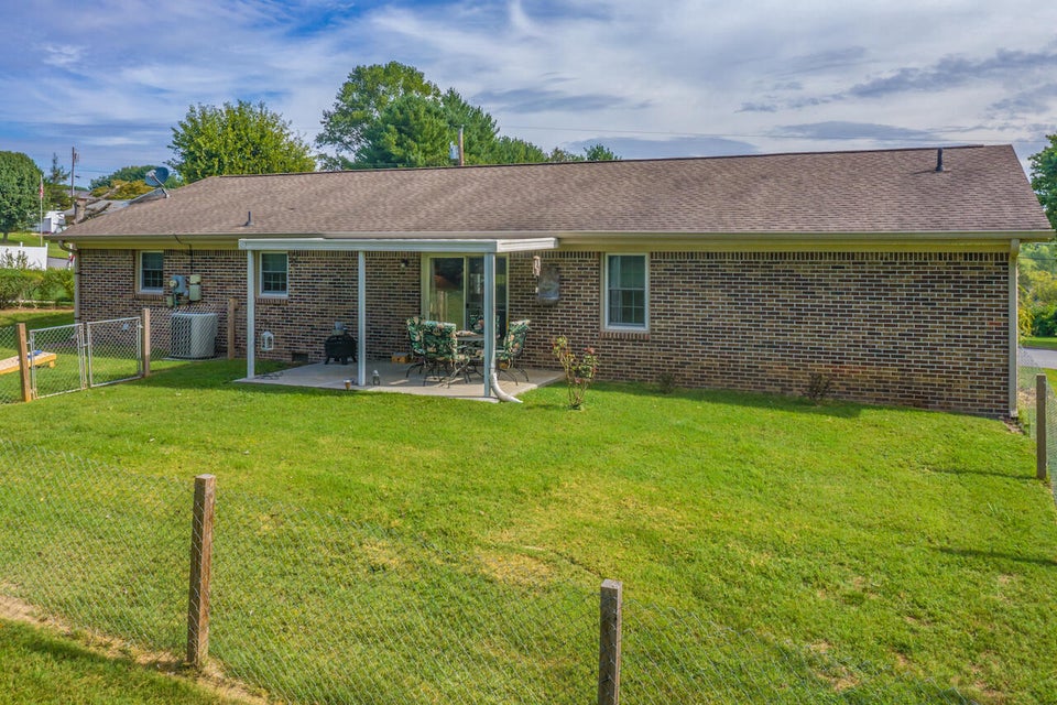 Photo #7: 263 Sycamore Drive