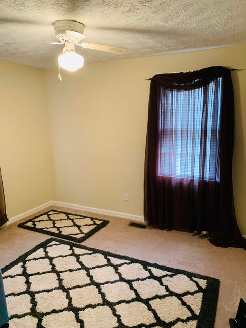 Photo #4: 813 Fairmont Avenue