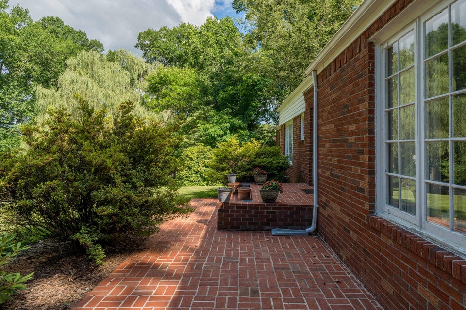 Photo #39: 321 Baron Drive