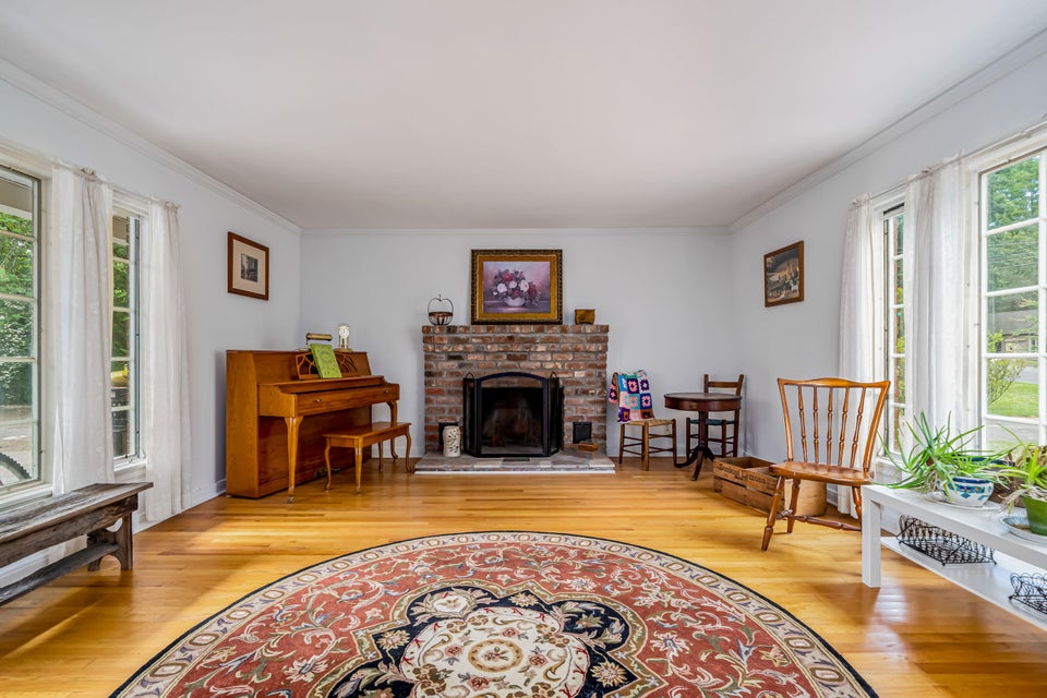 Photo #10: 321 Baron Drive