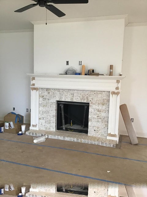 Photo #6: 623 Gardenia Drive