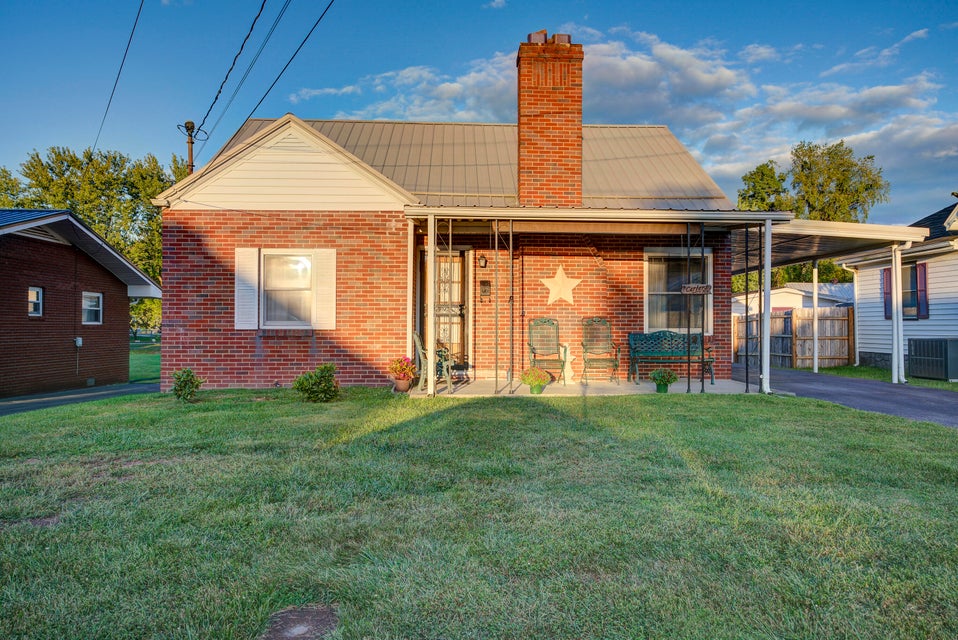 Photo #2: 708 Pine Street