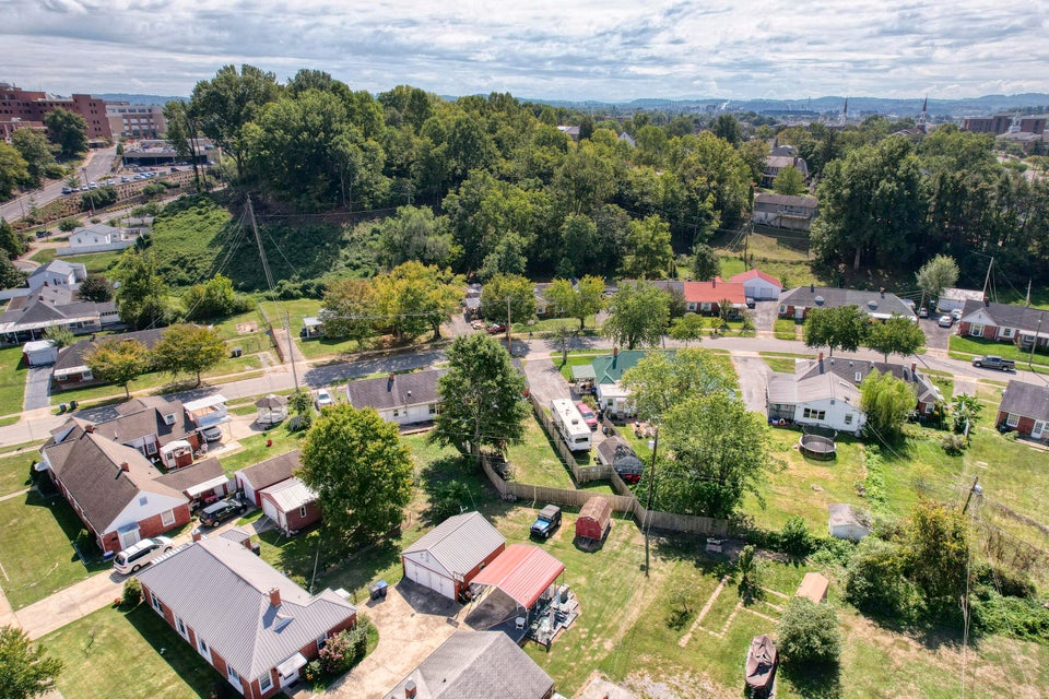 Photo #8: 317 Cherokee Village Drive
