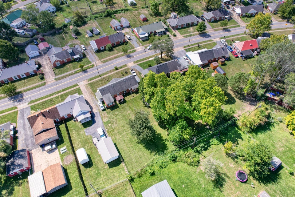 Photo #10: 317 Cherokee Village Drive