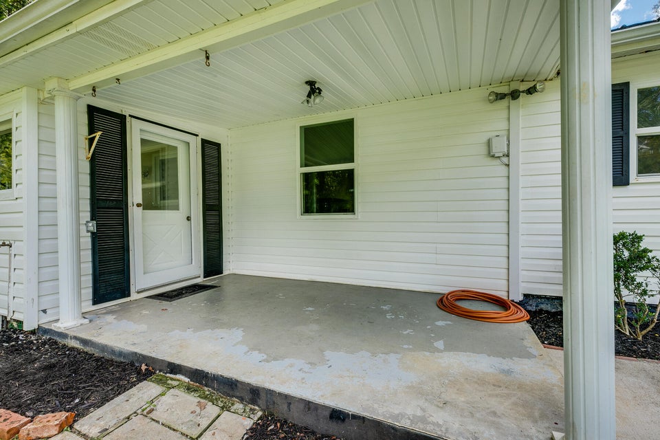 Photo #32: 140 Ripley Street