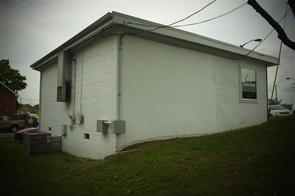 Photo #11: 901 Center Street