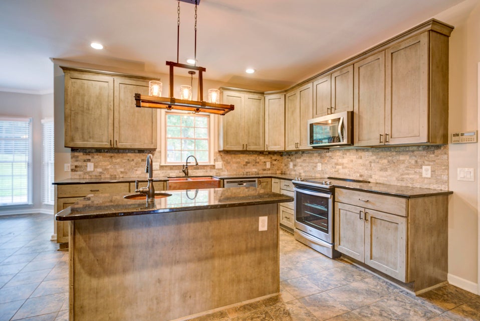 Photo #9: 420 Fairway Estates Drive