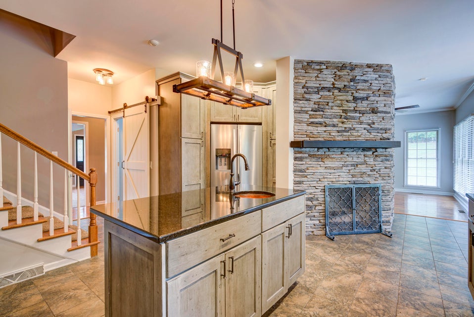 Photo #11: 420 Fairway Estates Drive