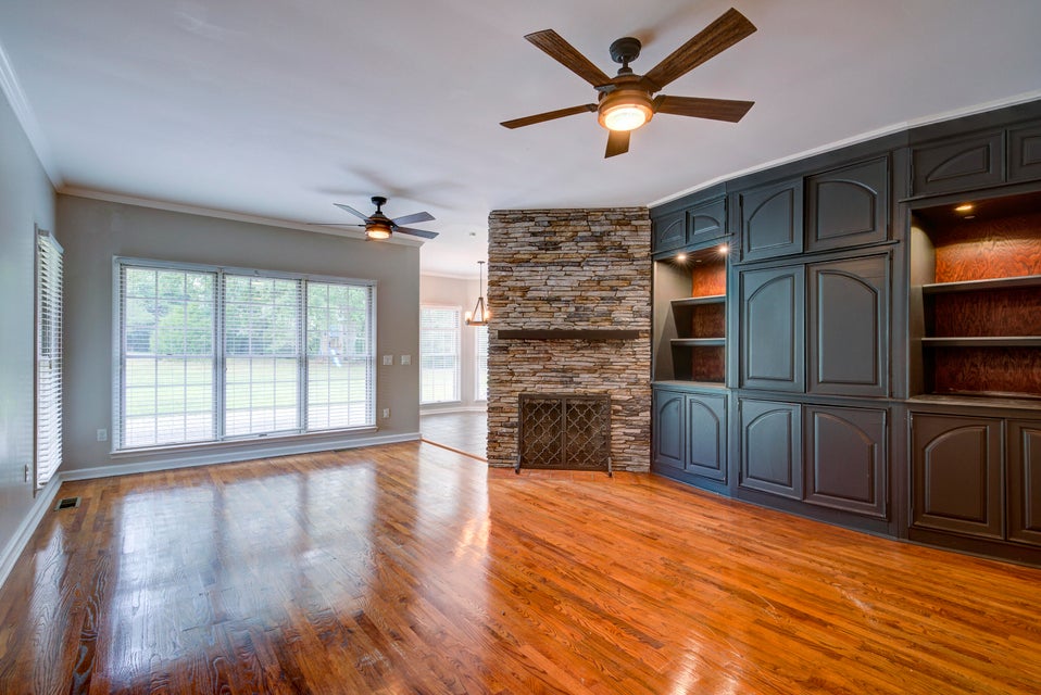 Photo #14: 420 Fairway Estates Drive