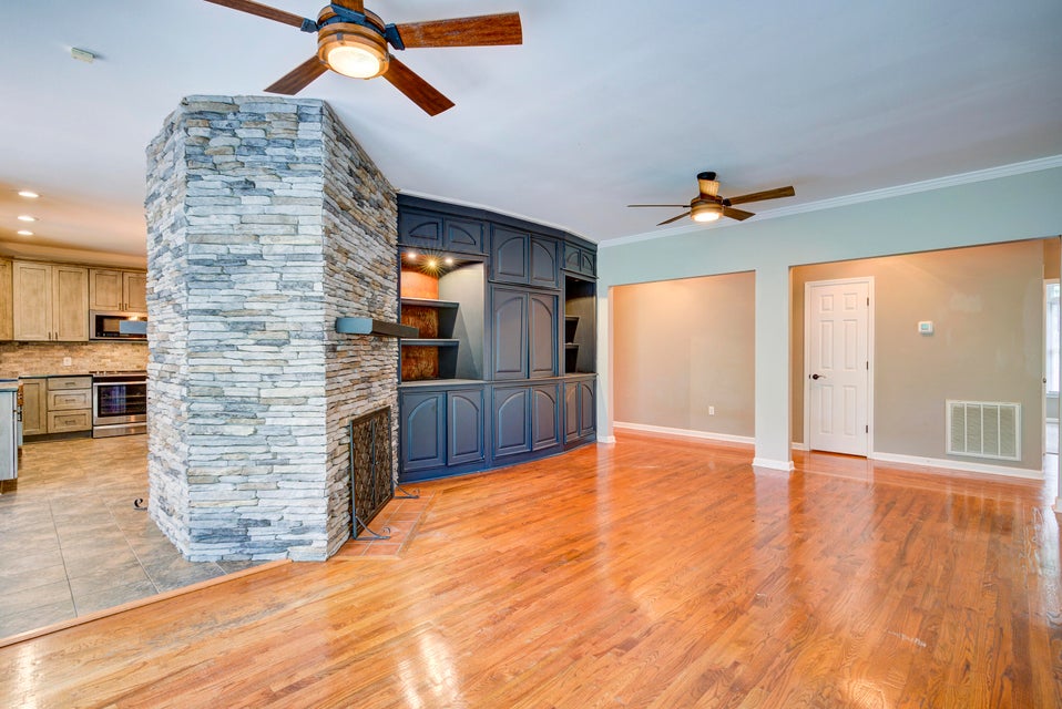 Photo #15: 420 Fairway Estates Drive