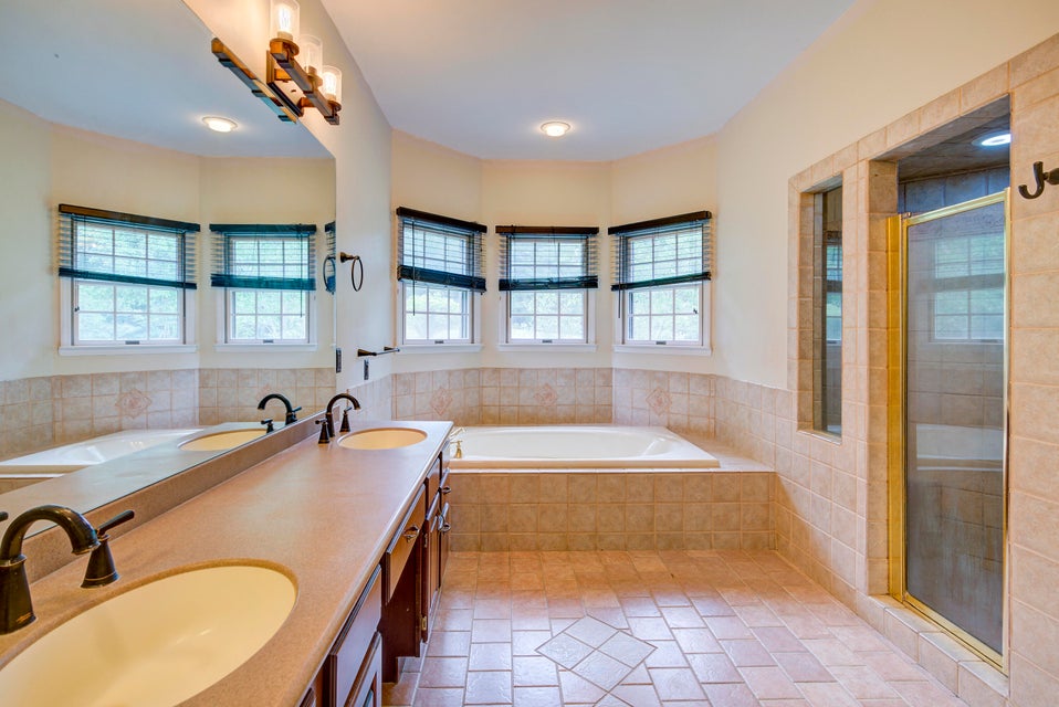 Photo #24: 420 Fairway Estates Drive