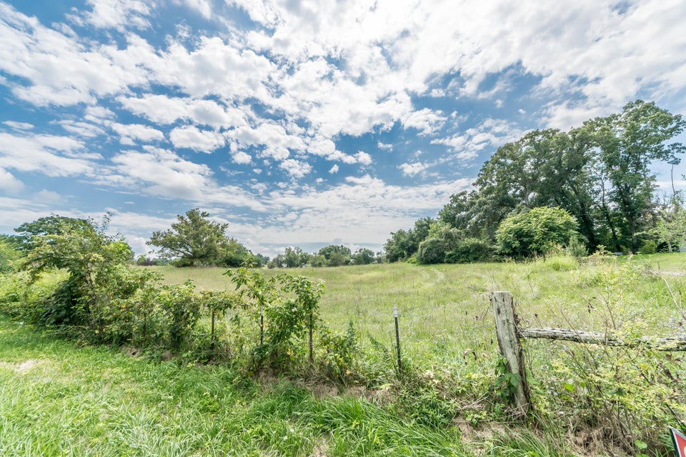 Photo #6: 229 Old Stage Road