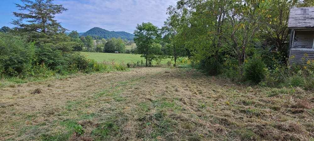 Photo #4: 166 Meadow View Road