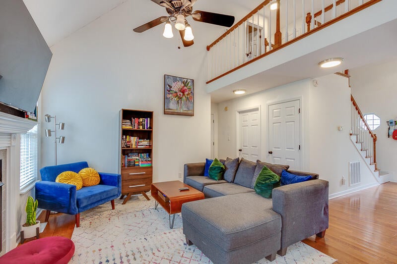 Photo #12: 4627 Aylesbury Drive