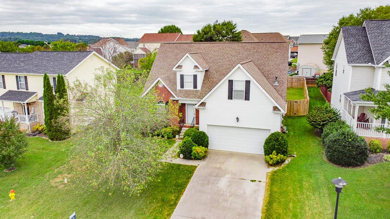 Photo #5: 4627 Aylesbury Drive