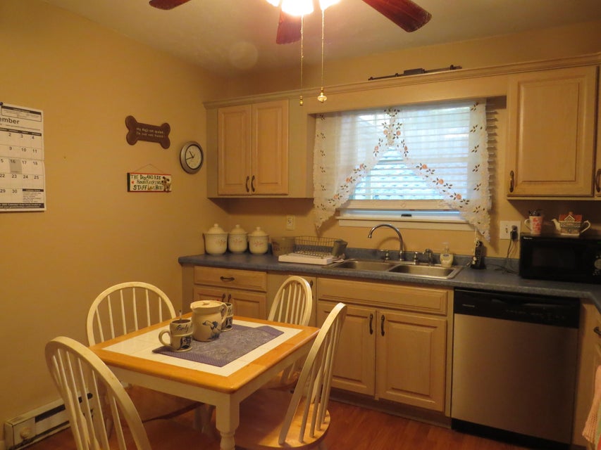 Photo #17: 116 Caroline Street