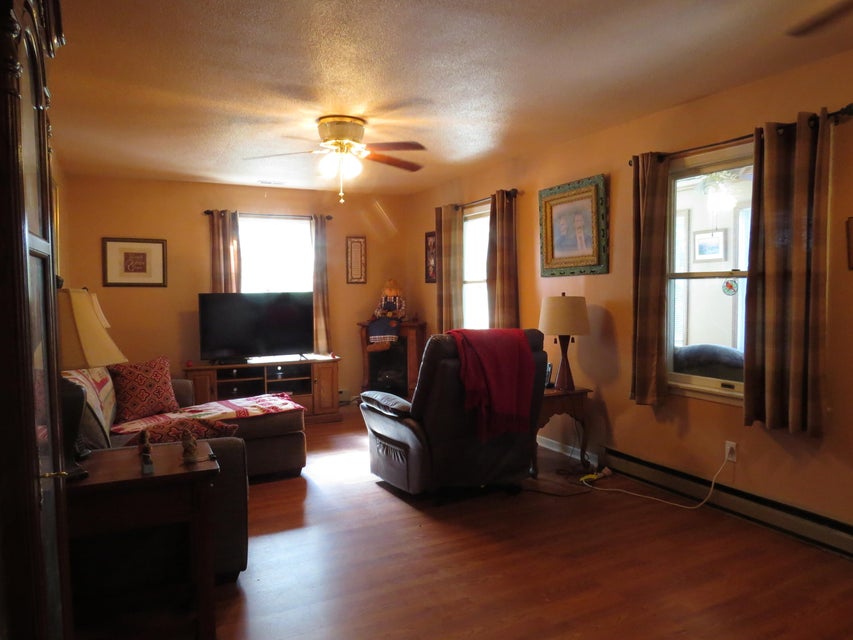 Photo #11: 116 Caroline Street