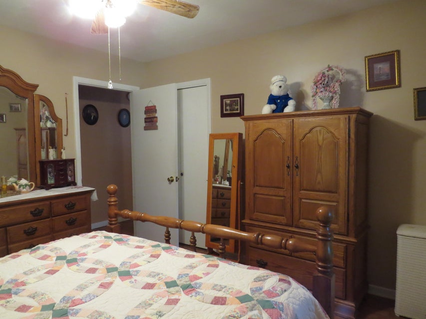 Photo #23: 116 Caroline Street
