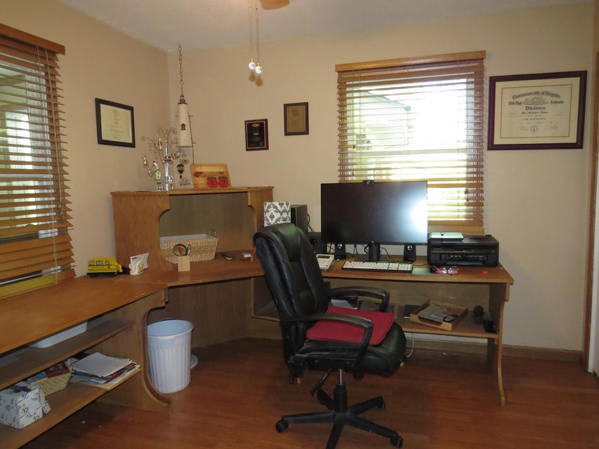 Photo #29: 116 Caroline Street