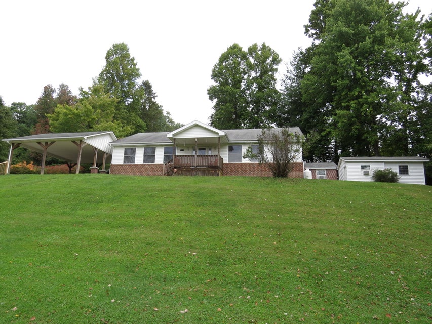 Photo #4: 116 Caroline Street