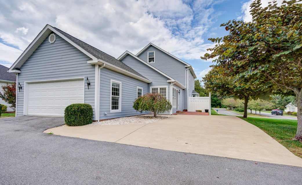 Photo #48: 12630 Chesterfield Lane