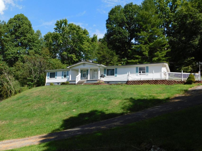 Photo #1: 3500 Glen Echo Drive