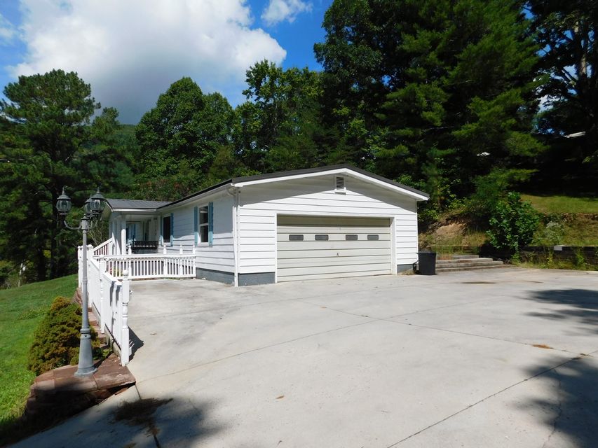 Photo #2: 3500 Glen Echo Drive
