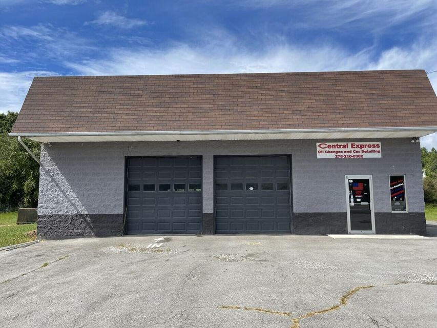 Photo #1: 118 Washington Road
