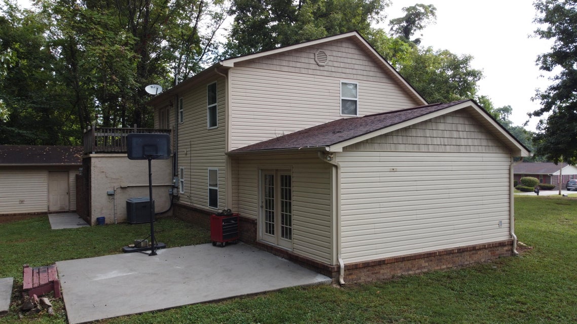 Photo #4: 895 Ronald Drive