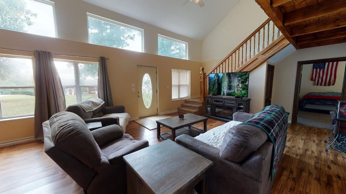 Photo #37: 895 Ronald Drive