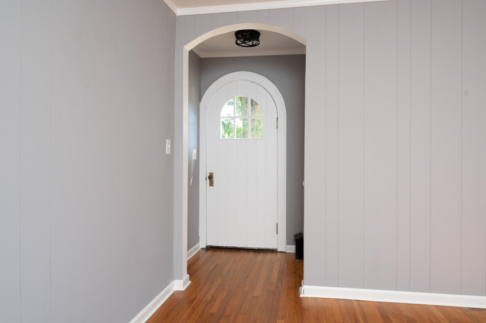 Photo #3: 1623 Woodside Drive