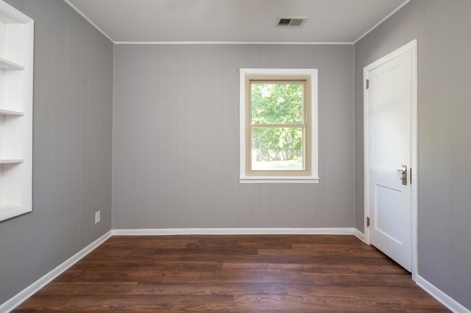 Photo #13: 1623 Woodside Drive