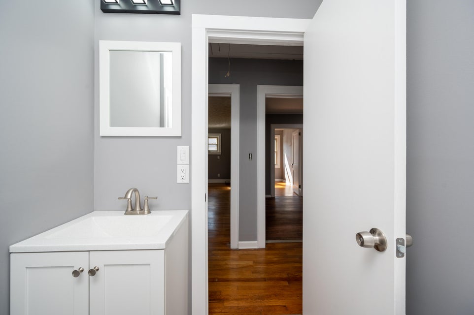 Photo #10: 1623 Woodside Drive