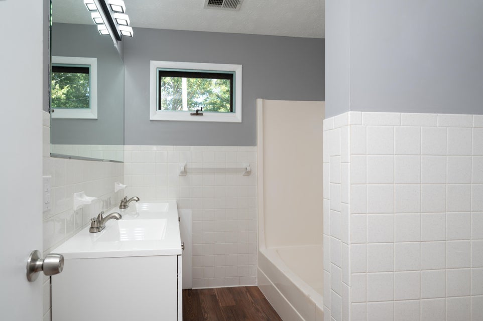 Photo #25: 1623 Woodside Drive