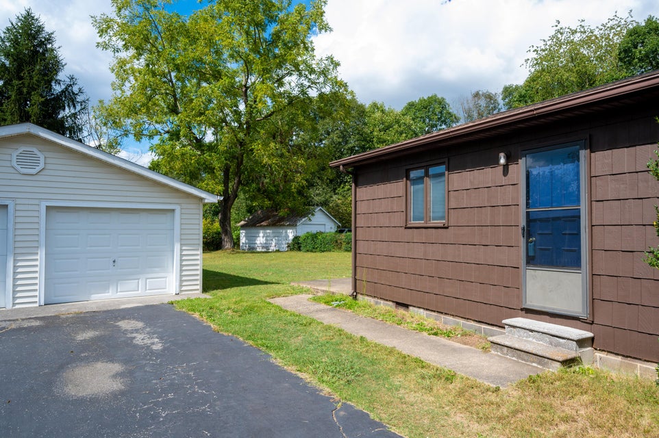 Photo #33: 1623 Woodside Drive