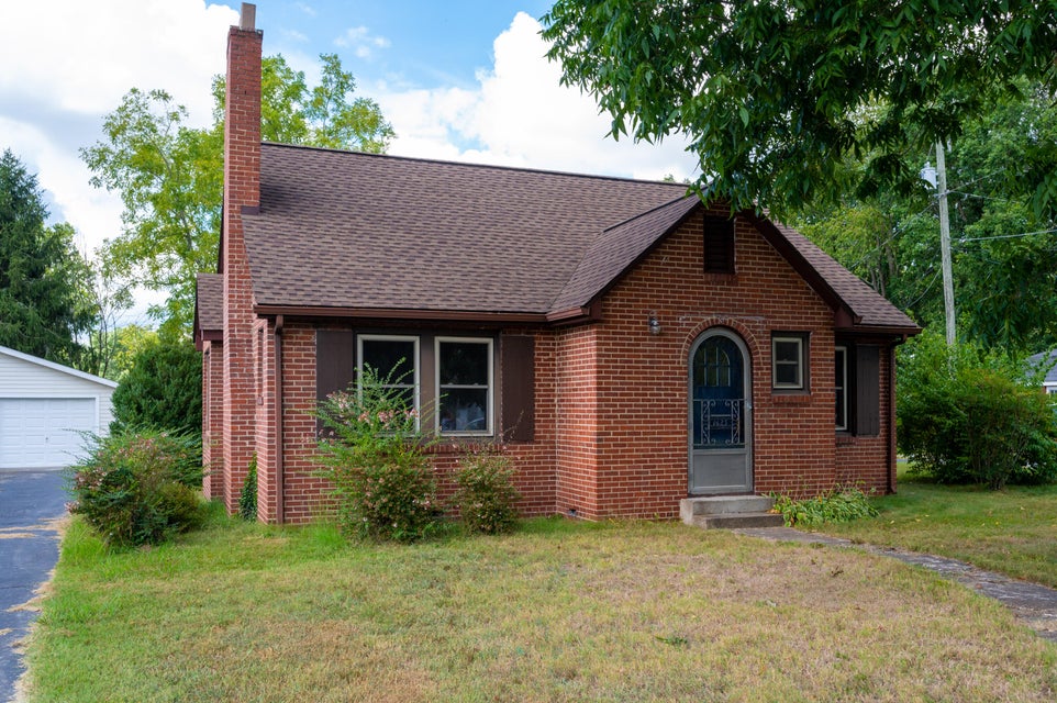 Photo #34: 1623 Woodside Drive
