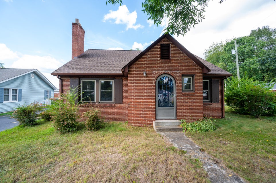 Photo #41: 1623 Woodside Drive