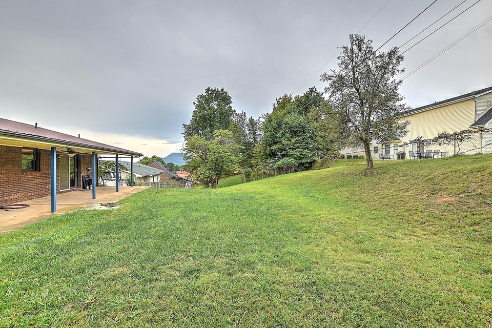 Photo #27: 1028 Starling Drive