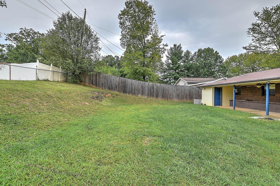 Photo #31: 1028 Starling Drive