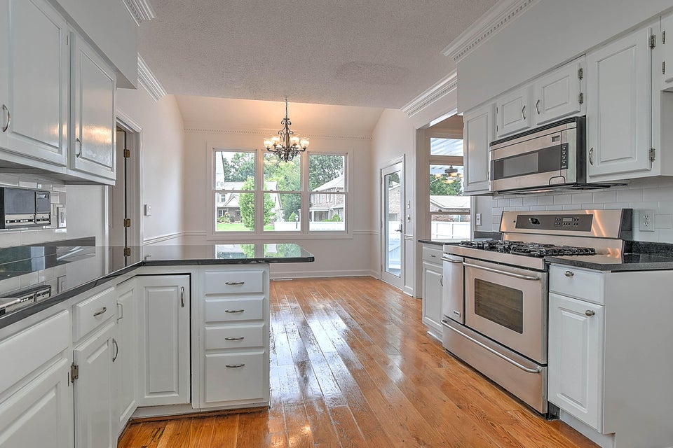 Photo #15: 106 Woodbriar Drive