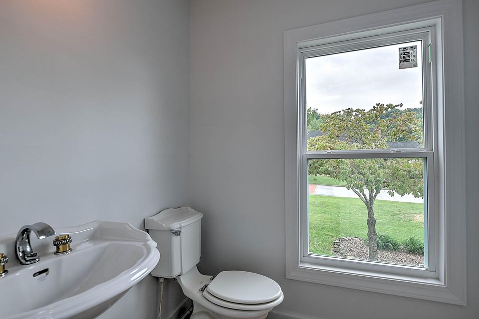 Photo #43: 106 Woodbriar Drive