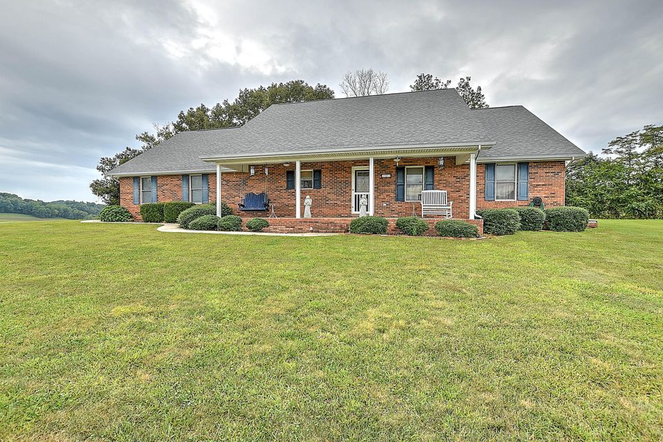 Photo #3: 143 Walnut Grove Drive