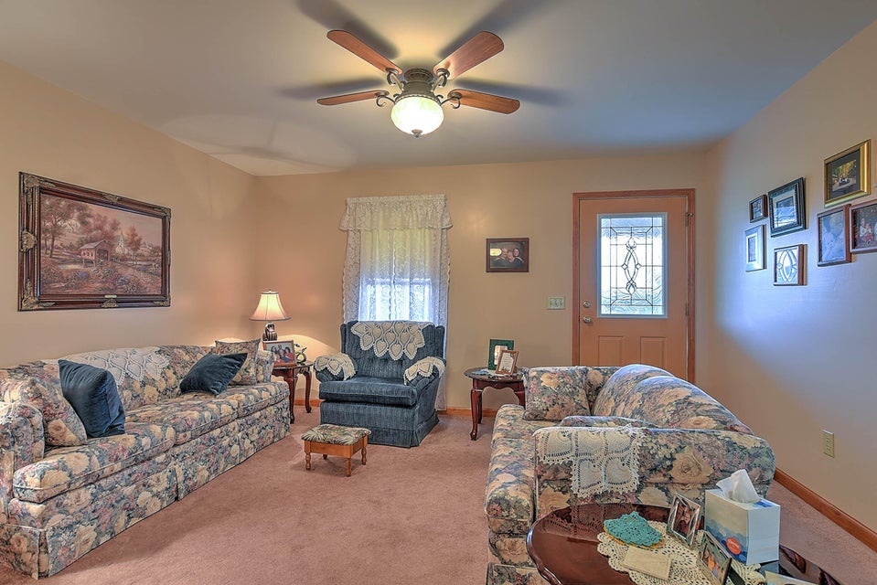Photo #5: 143 Walnut Grove Drive
