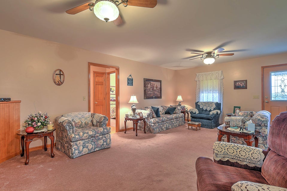 Photo #9: 143 Walnut Grove Drive