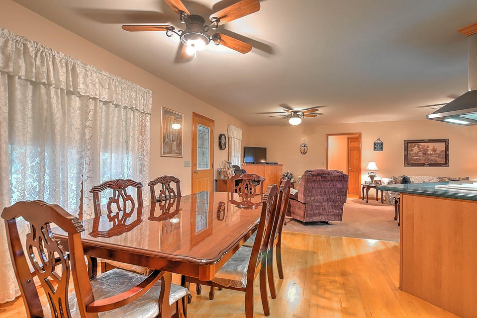 Photo #11: 143 Walnut Grove Drive