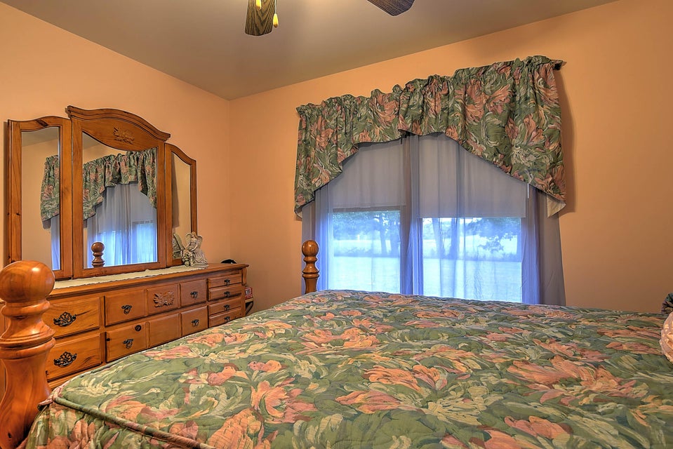 Photo #19: 143 Walnut Grove Drive
