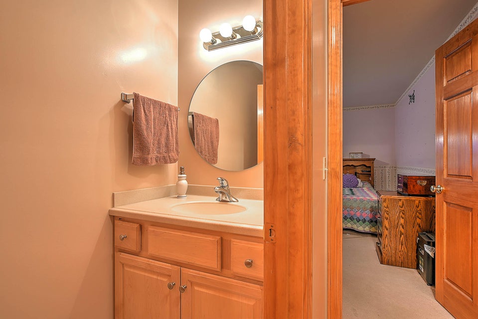 Photo #21: 143 Walnut Grove Drive