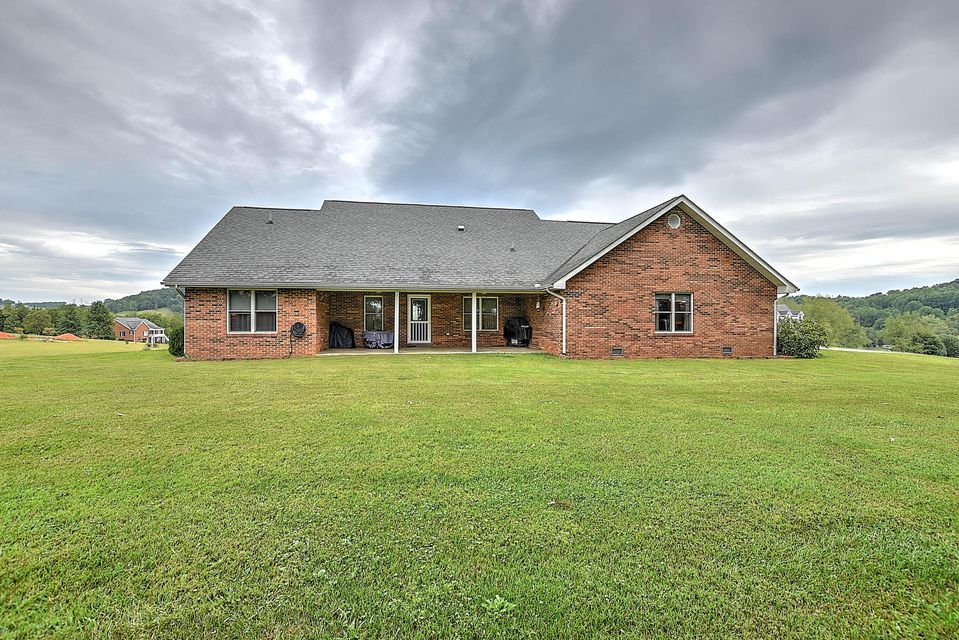 Photo #29: 143 Walnut Grove Drive