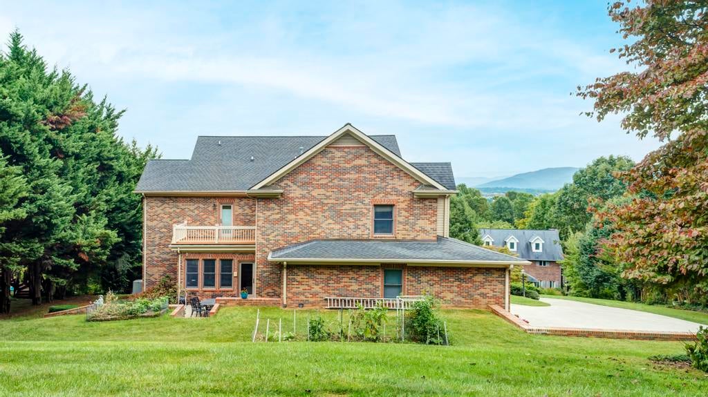 Photo #18: 2002 Millbrook Drive