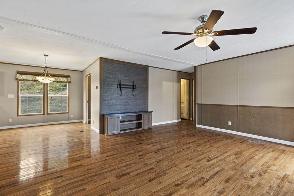 Photo #4: 454 Buncombe Road